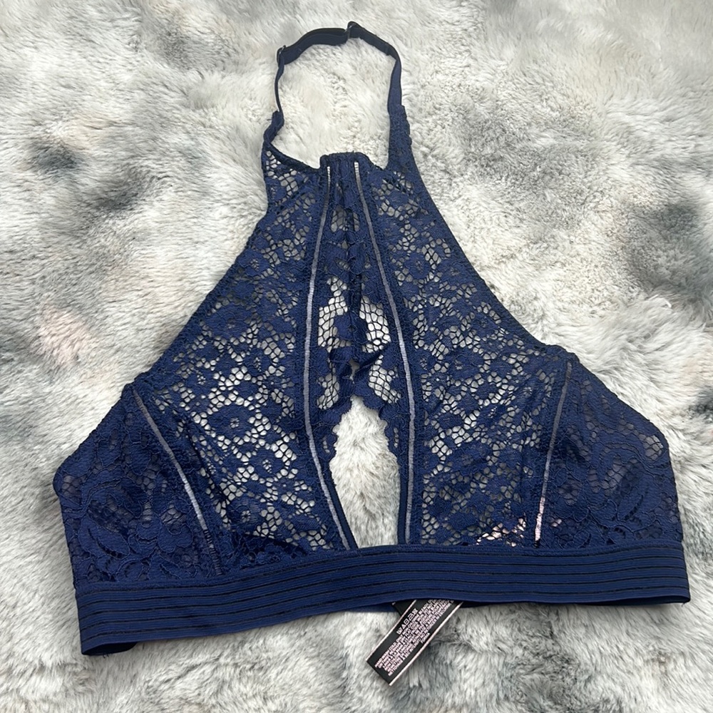 Nwt Victoria secret lace bralette